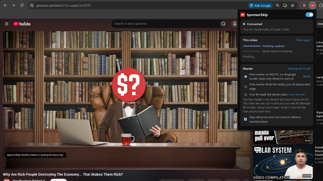 The extension's popup open over a YouTube video: connected, the reading in progress step by step, and the three reader levels with the free marker selected as default.